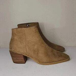 Linea Paolo booties nwob
